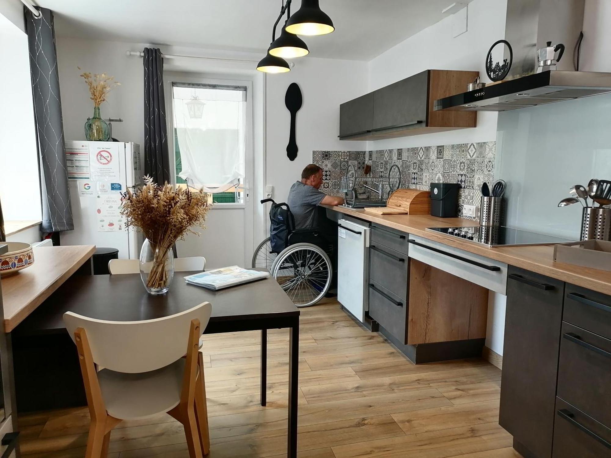 Aux D'Estaing Croises, Gite De Montagne Accessible A Tous Exterior photo